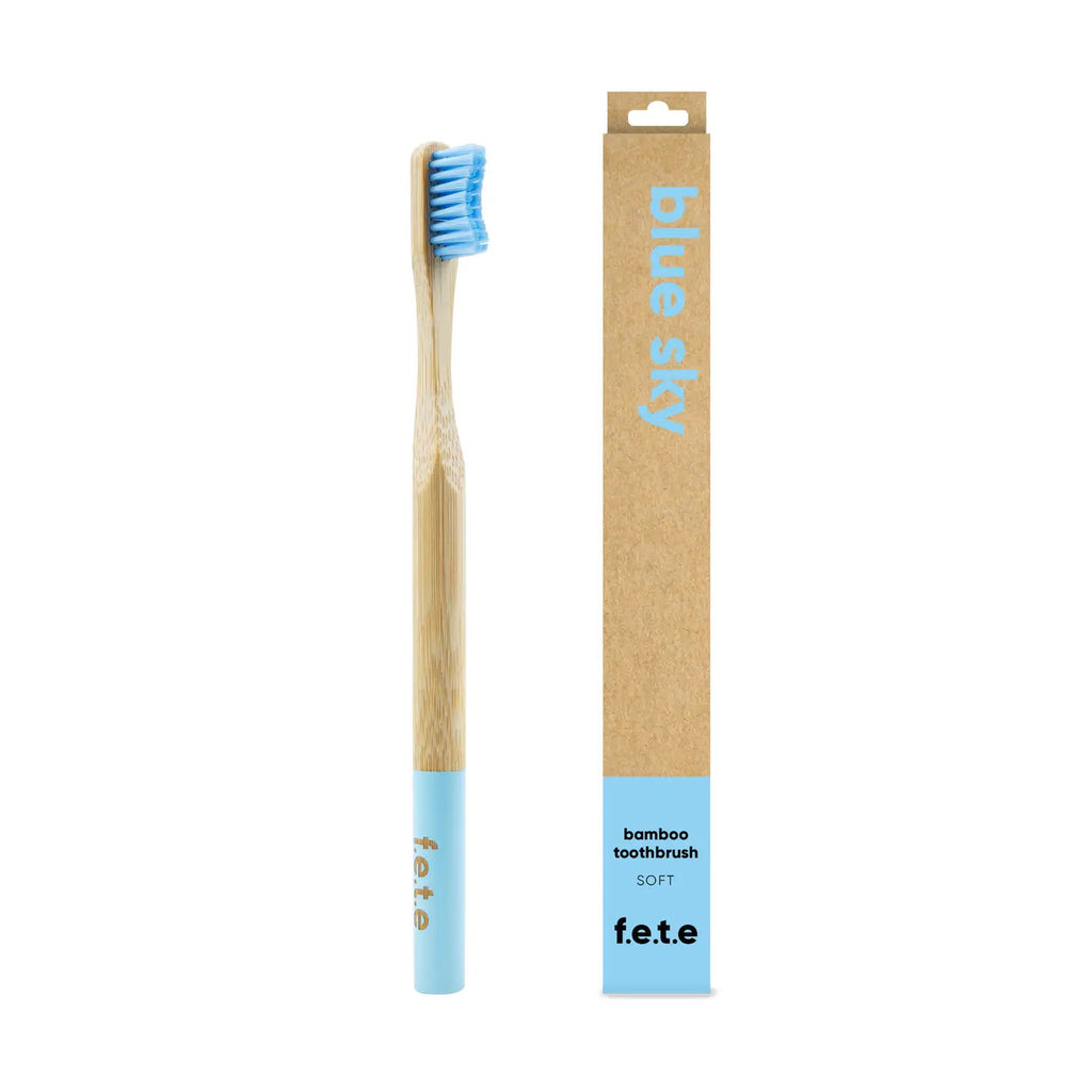 f.e.t.e. Soft Bamboo toothbrush adult in Blue Sky