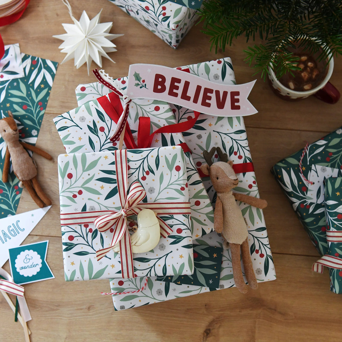 Meredith White Christmas Foliage Wrapping Paper Set