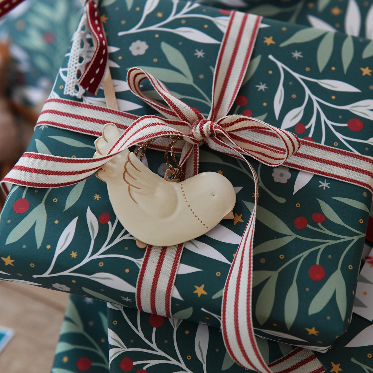 Meredith Green Christmas Foliage Wrapping Paper Set