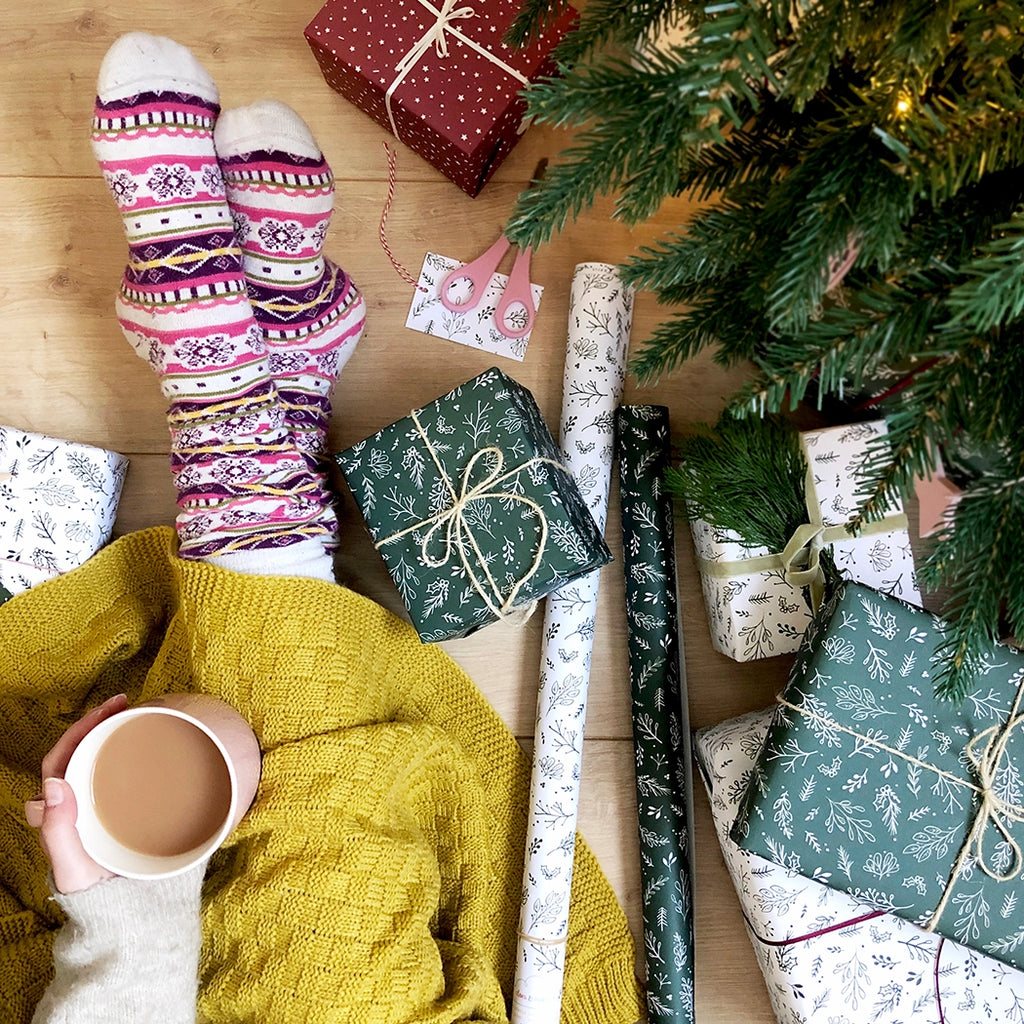 Christmas Greenery Forest Leaf Wrapping Paper Set with Gift Tag Recyclable FSC Eco-friendly Clara and Macy 