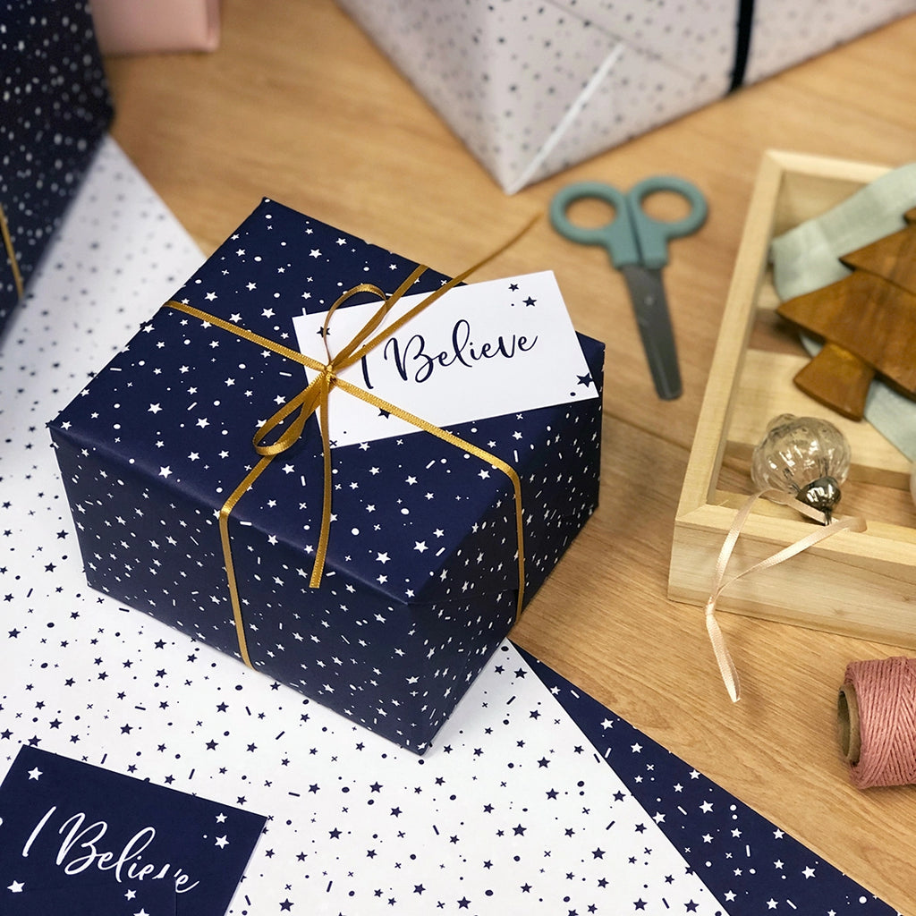 Christmas Wrapping Set with Gift tags eco friendly, recyclable, navy stars