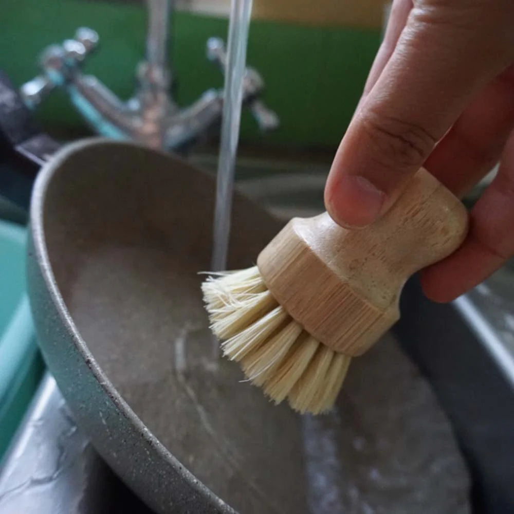 Kitchen Pot Brush Natural Bamboo Eco friendly biodegradable Sisal Brush stiff and medium