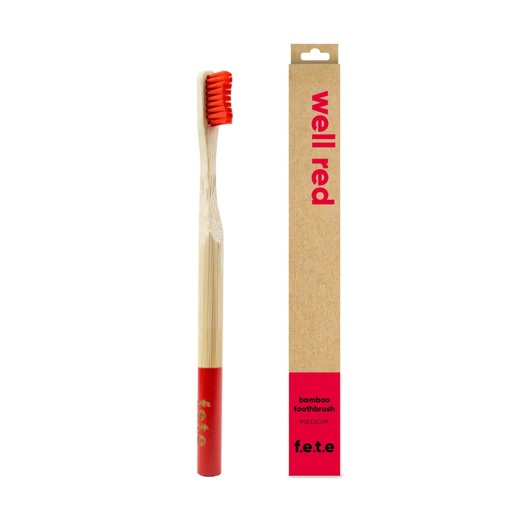 f.e.t.e Medium Bamboo toothbrush adult in Well Red