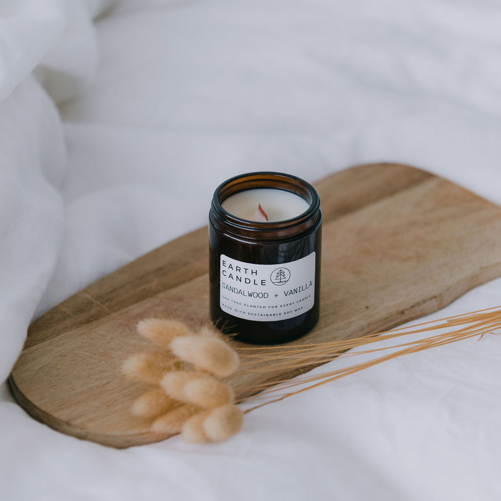 Earth Candle Sandalwood Vanilla Eco Friendly Glass Jar Wooden Wick Soy Wax