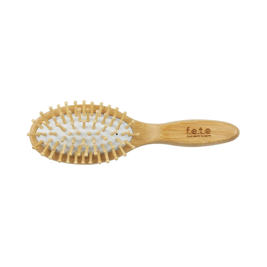 f.e.t.e Bamboo Natural Rubber Hairbrush Small Rounded